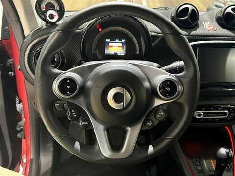 Smart Fortwo EQ Racingred (22kW) Elettrica