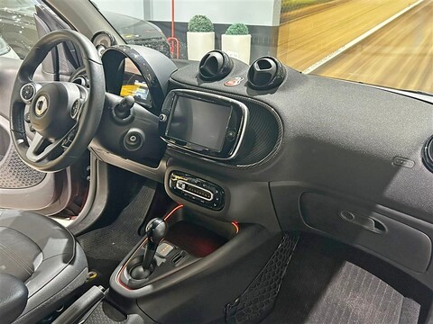 Smart Fortwo EQ Racingred (22kW) Elettrica