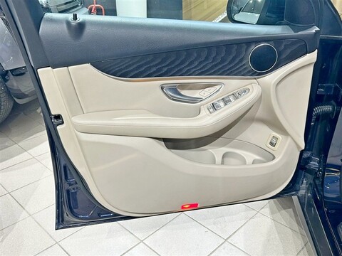 Mercedes-Benz GLC 220D 4Matic Exclusive auto Diesel