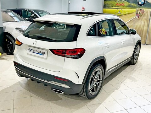 Mercedes-Benz GLA 200 d Premium auto Diesel