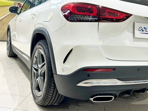 Mercedes-Benz GLA 200 d Premium auto Diesel