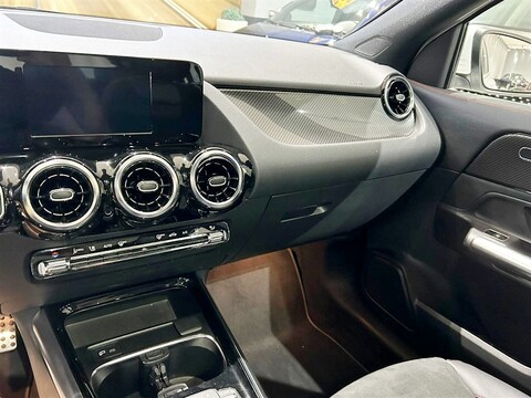 Mercedes-Benz GLA 200 d Premium auto Diesel