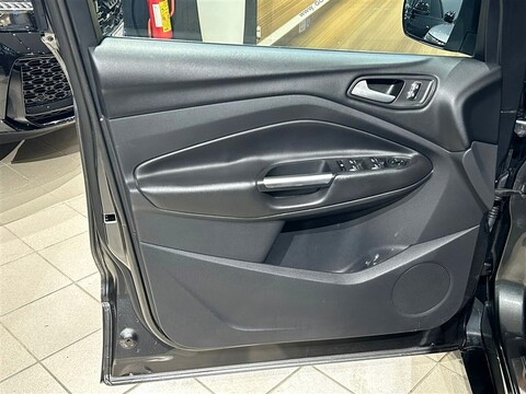 Ford Kuga 2.0 TDCI 180 CV S&S 4WD ST-Line Diesel