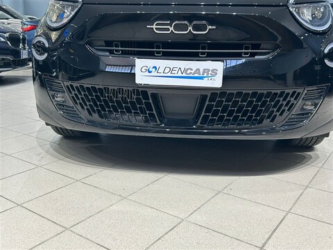Fiat 600 1.2 hybrid 110cv auto Elettrica / Benzina