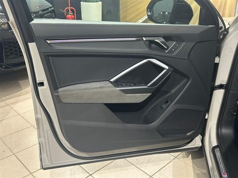 Audi Q3 SBK 40 2.0 TDI quattro Edition 200cv s-tronic Diesel