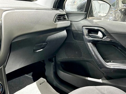 Peugeot 208 1.2 puretech Active Benzina