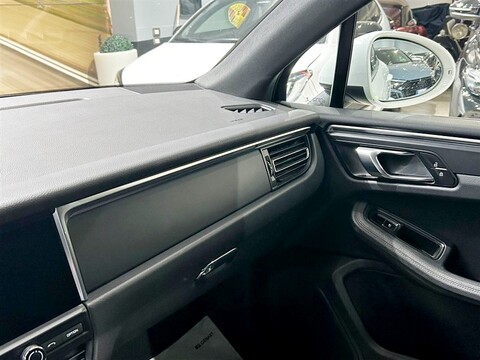 Porsche Macan 2.0 245cv pdk Benzina