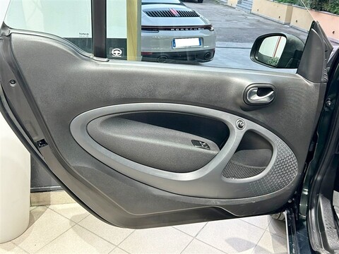 Smart Fortwo EQ pulse 22kw Elettrica