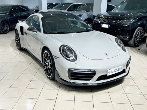 Porsche 911 Turbo S da 580 Cv Benzina