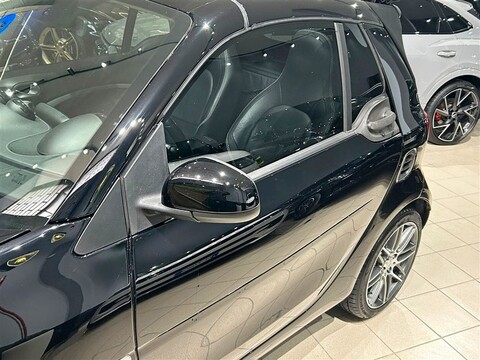 Smart Fortwo Cabrio 0.9 t Brabus 109cv twinamic Xclusive Benzina