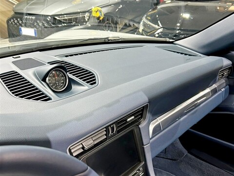 Porsche 911 3.4 cabrio da 349 Cv Benzina