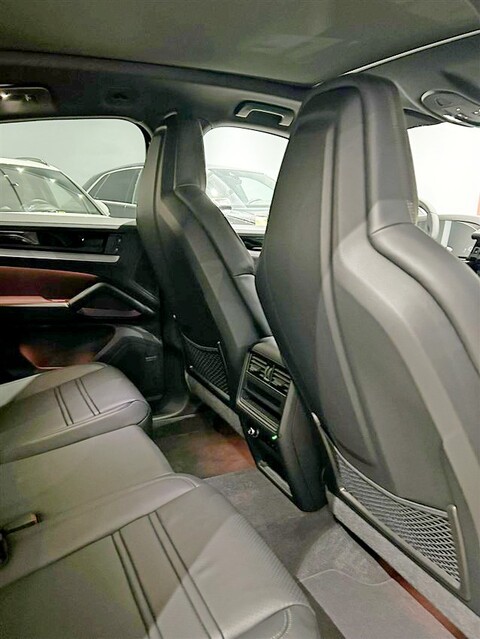 Porsche Cayenne Benzina