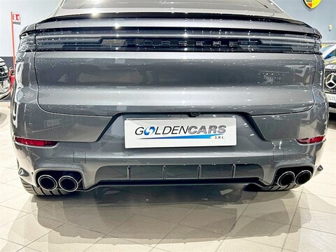 Porsche Cayenne Benzina