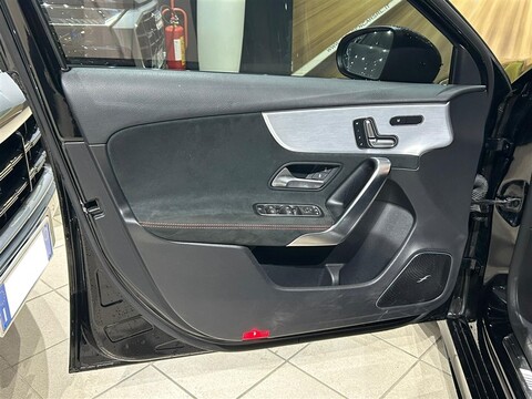 Mercedes-Benz A 45 AMG 45 + 4Matic Benzina