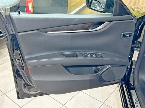 Maserati Ghibli 3.0 V6 ds 275cv auto Diesel