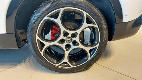 Alfa Romeo Tonale 1.5 hybrid Veloce 160cv tct7 Elettrica / Benzina