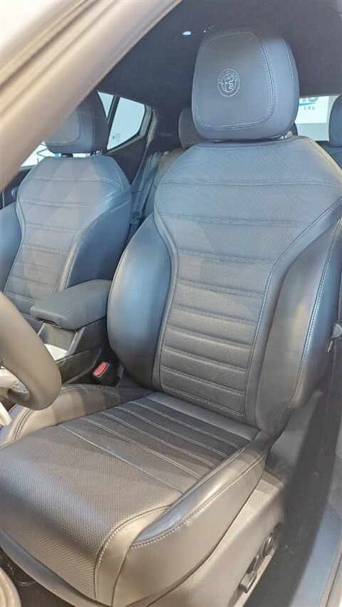 Alfa Romeo Tonale 1.5 hybrid Veloce 160cv tct7 Elettrica / Benzina