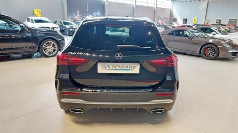 Mercedes-Benz GLA 200 D Automatic GLA 200 d Premium AMG Line Diesel