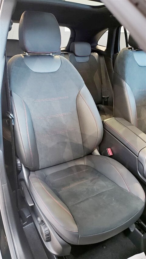 Mercedes-Benz GLA 200 D Automatic GLA 200 d Premium AMG Line Diesel