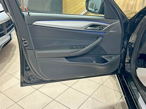 BMW 520 Mhev 48V Touring  business auto Elettrica / Diesel