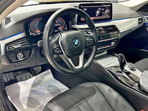 BMW 520 Mhev 48V Touring  business auto Elettrica / Diesel