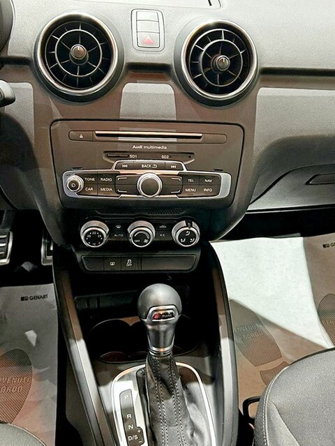 Audi A1 Sportback 1.4 tdi Attraction s-tronic Diesel