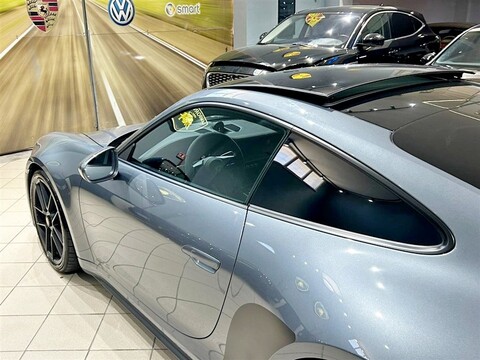 Porsche 992 911 Coupe 3.6 Carrera GTS auto Benzina