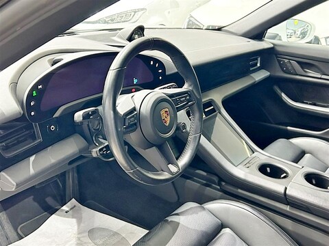 Porsche Taycan Sport Turismo Elettrica