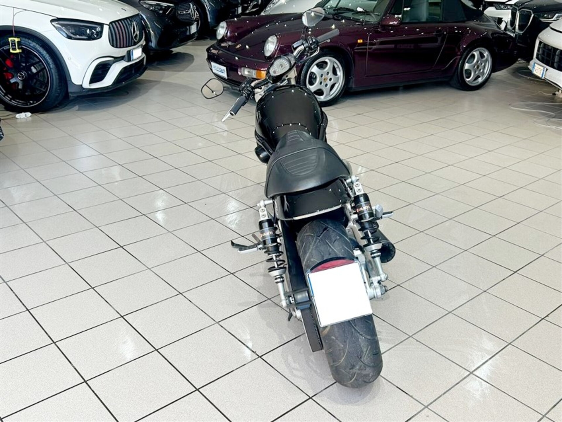 Harley-Davidson v-rod VRSCR Street Road