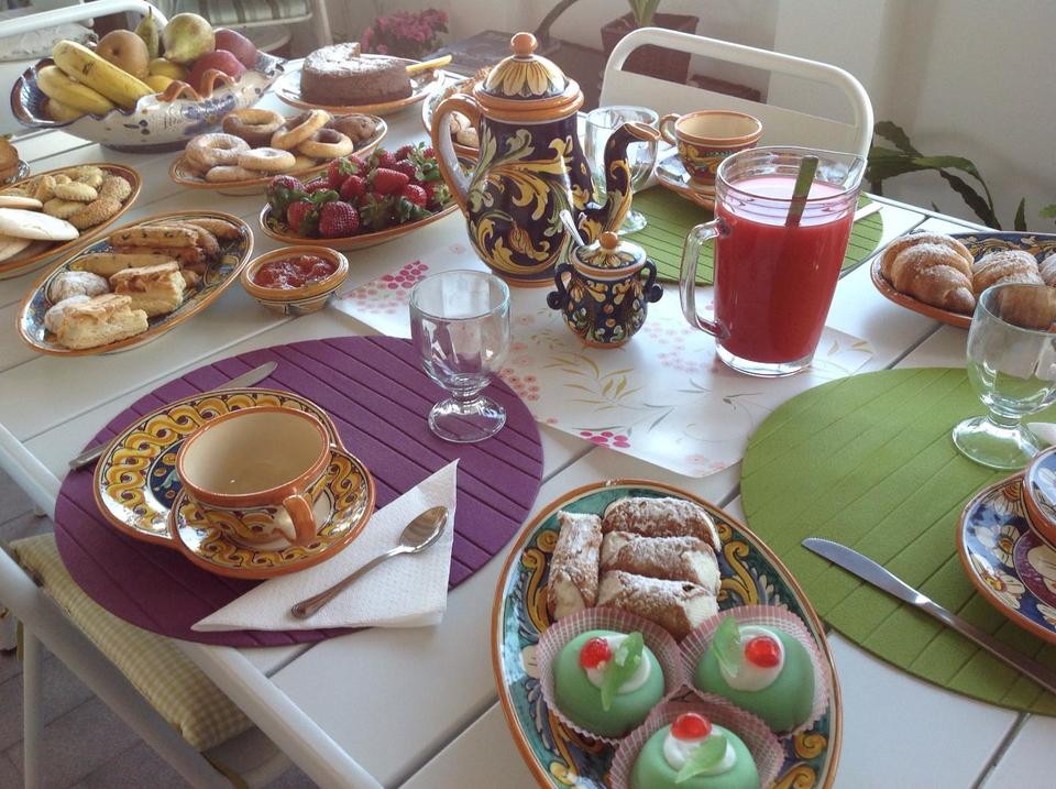 bed and breakfast  hotel Ceramiche artistiche b&b centro storico  Caltagirone tel 3200773315