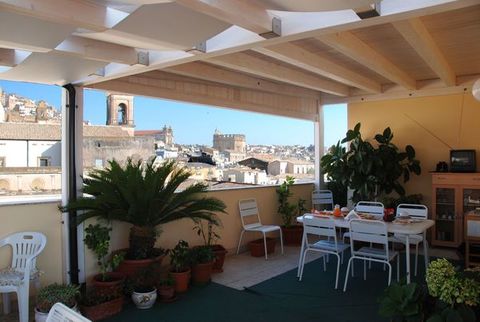 Camere rooms vista Etna centro storico bed and breakfast Caltagirone Sicilia 3200773315