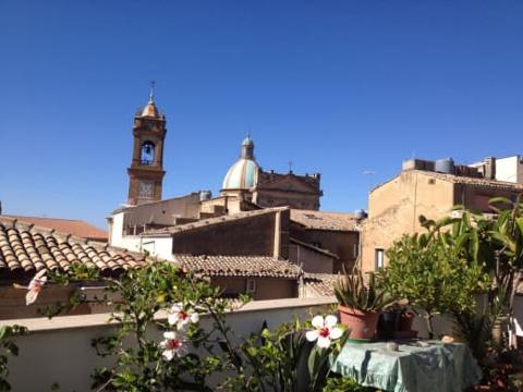 B&B Casa vacanza panoramica Attico da Rosa   3200773315 Caltagirone