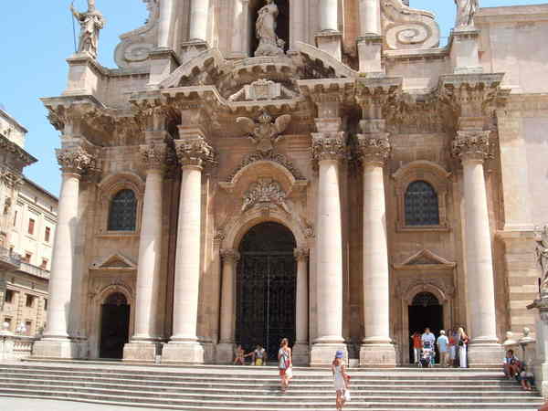 “TOUR CLASSICO DI SICILIA”