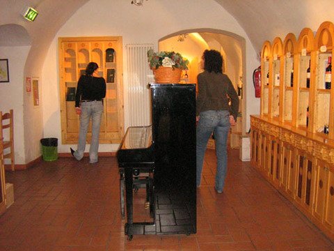 HOTEL - B&B-RISTORANTI - AGRITURISMI-DIVERTIMENTO E TEMPO LIBERO