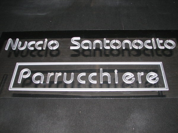 Il taglio ad acqua sulla plastica: Plexiglass - Policarbonato - in Sicilia