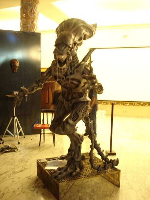 Alien 8