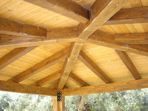 TRAVI IN LEGNO MASSELLO O LAMELLARI A SOFFITTO CORSO LEGNAMI SRL TRAVI -  Alcamo (Trapani)