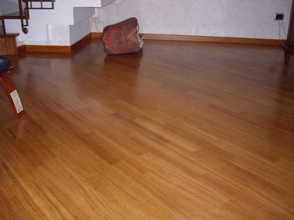 Parquet in massello doussie, rovere, iroko, pero, teak, castagno ... Parquet teak massello
