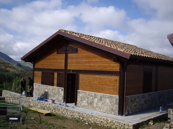 COSTRUZIONI E PREFABRICATI IN LEGNO CORSO LEGNAMI SRL CASETTE