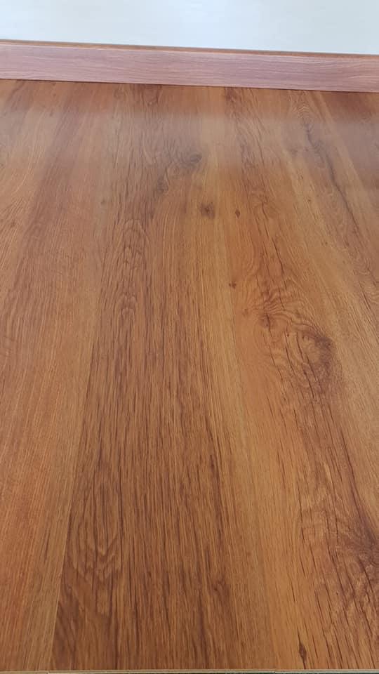 PAVIMENTI IN LAMINATO HDF  DI QUALITIA AC4/AC3  IN DIVERSE COLORI A PARTIRE DI EURO 7.50+IVA CORSO LEGNAMI SRL MANITOBA