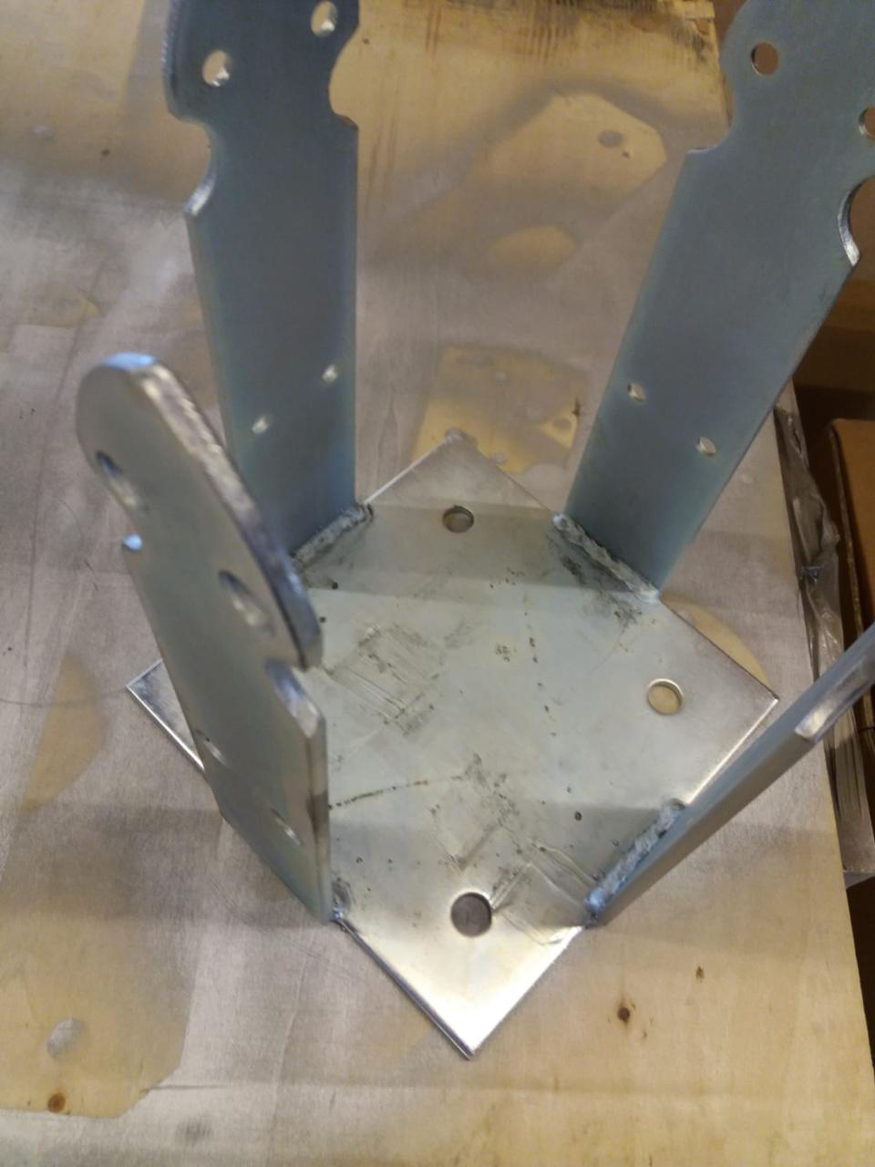 SUPPORTI IN METALLO PER STRUTTURE IN LEGNO CARPENTERIA TETTI  VERANDE SOPPALCHI SOLAI IN LEGNO CORSO LEGNAMI SRL TOOLS
