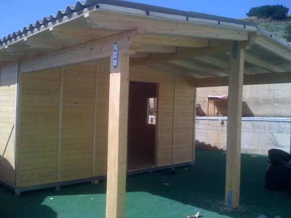 CASETTA IN LEGNO CON VERANDA CORSO LEGNAMI SRL CONFORT