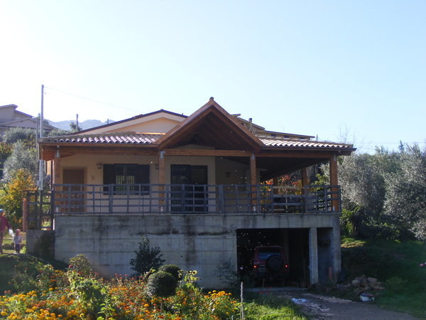 TETTI IN LAMELLARE CON ABBAINO CORSO LEGNAMI SRL TETTO