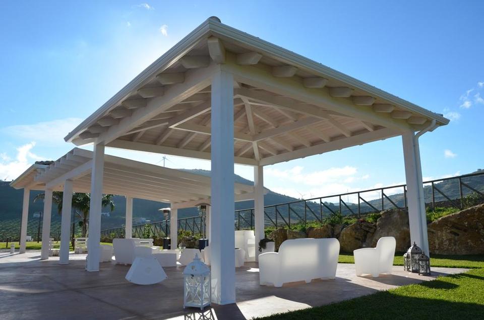 GAZEBI IN LEGNO CON TRAVI LAMELLARI O TRAVATURA IN MASSELLO CORSO LEGNAMI SRL GAZZEBO