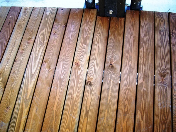 PAVIMENTO IN LEGNO PER ESTERNO DI LARICE CORSO LEGNAMI SRL DECKING