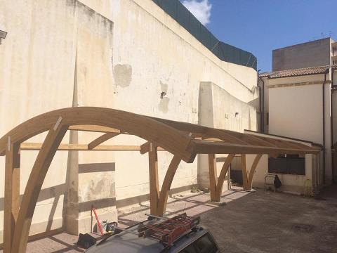 TRAVI IN LAMELLARI CURVE,BOOMERANG,AD ARCHI. CORSO LEGNAMI SRL TRAVI CURVE