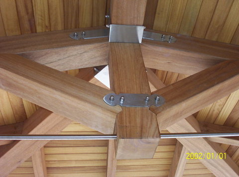 TETTI IN LEGNO MASSELLO DI IROKO  CORSO LEGNAMI SRL MASSELLO