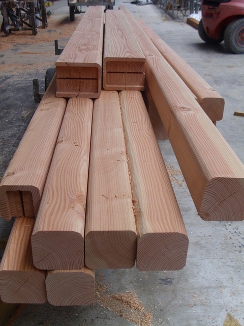 TRAVATURE SPIGOLATE IN LEGNO MASSELLO DI DUGLASIA CERTIFICATI