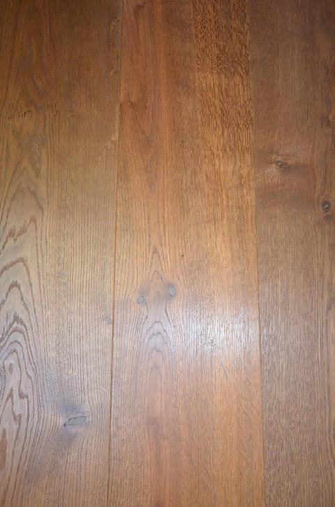 PARQUET PREFINITO TRE STRATI E MASSELLO DI QUALSIASI ESSENZA. CORSO LEGNAMI SRL PARQUET