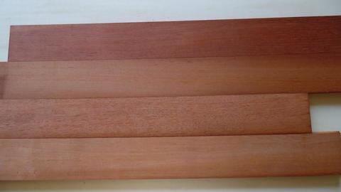 PARQUET IN MASSELLO DOUSSIE, ROVERE, IROKO, PERO, TEAK, CASTAGNO CORSO LEGNAMI SRL PARQUET